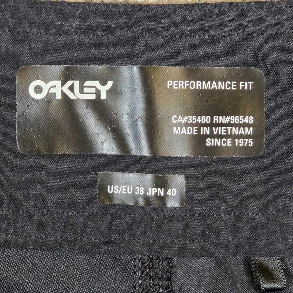 Oakley Board Shorts Mens 38 Solid Crest Black Lightweight Swim Surf - Picture 5 of 7